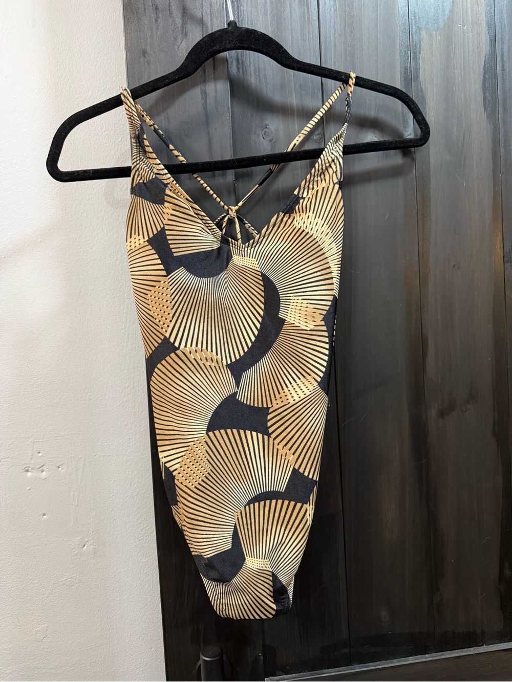 Anne Cole Black and Taupe Fan-Print Strappy One-Piece Swimsuit Size 6